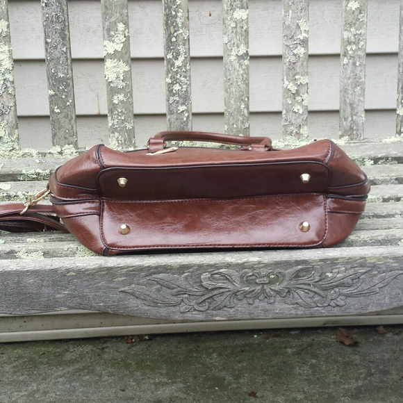 NWT Sorrentino Oval Structured Satchel Handbag With Punched Design - Picture 15 of 16